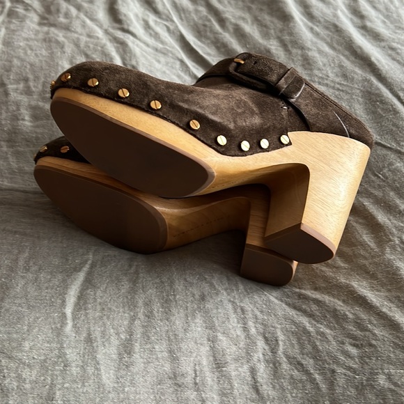 Veronica Beard Dacey Clogs - Picture 6 of 7